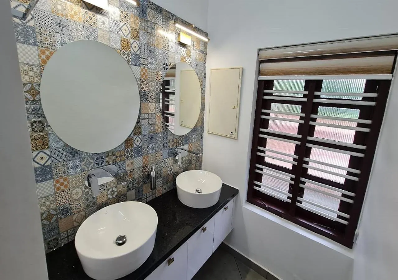 Teal Heritage Villa Kuttattukulam 0*,