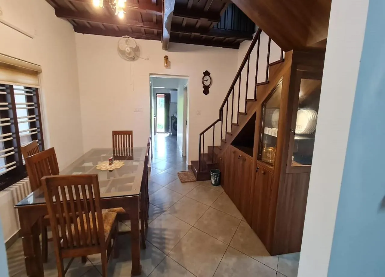 Ubytování v soukromí Teal Heritage Villa Kuttāttukulam